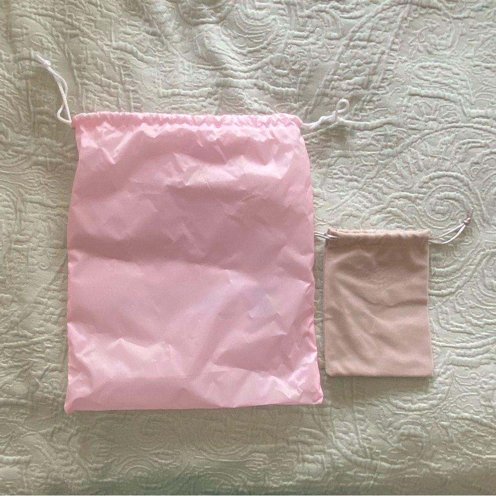 2 Drawstring Storage Bags - Picture 3 of 3
